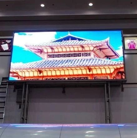 贵州显示屏浅谈什么是LED显示屏企业5大新显屏、5大新应用、5大新模式？